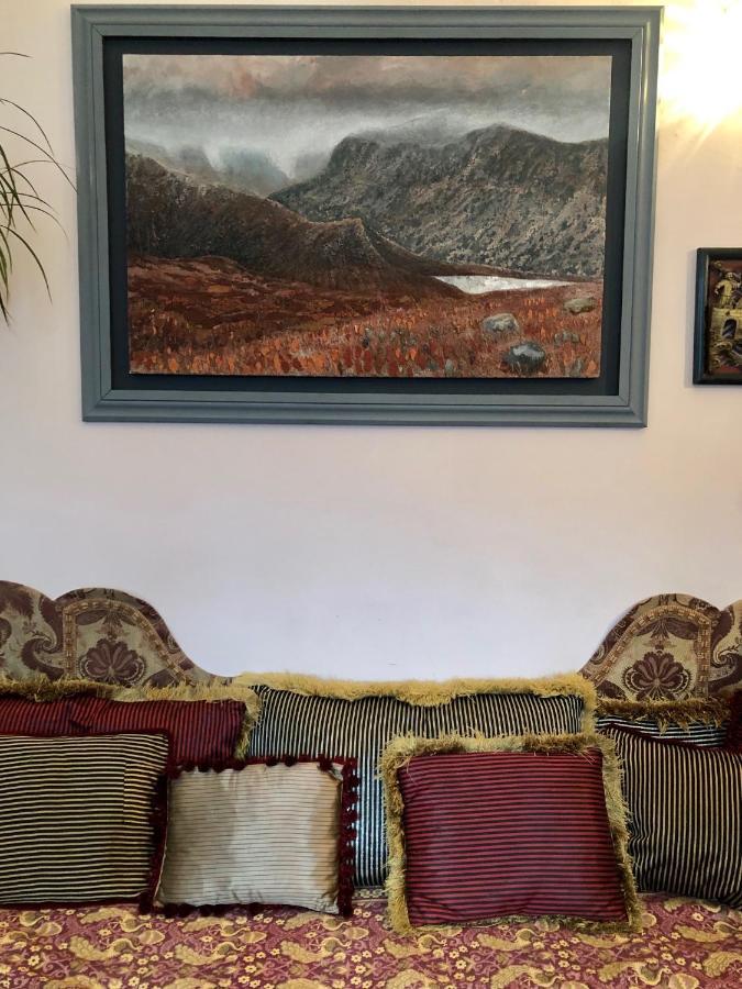 Central Apartment With Parking, Original Art And Antiques 에든버러 외부 사진
