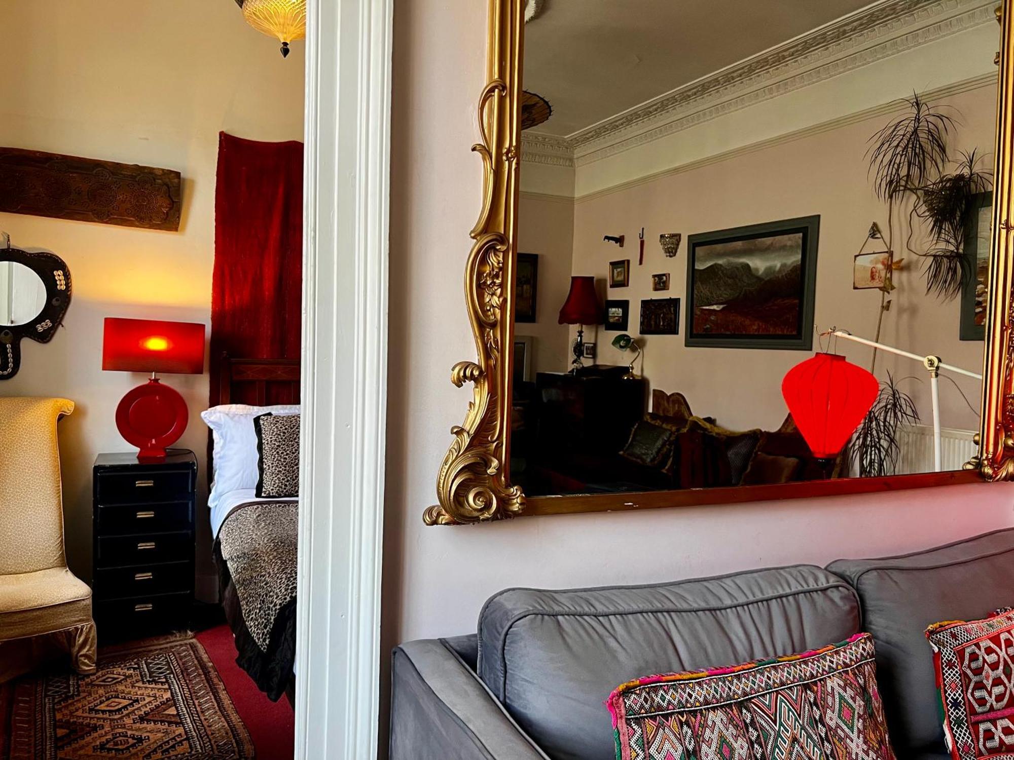Central Apartment With Parking, Original Art And Antiques 에든버러 외부 사진