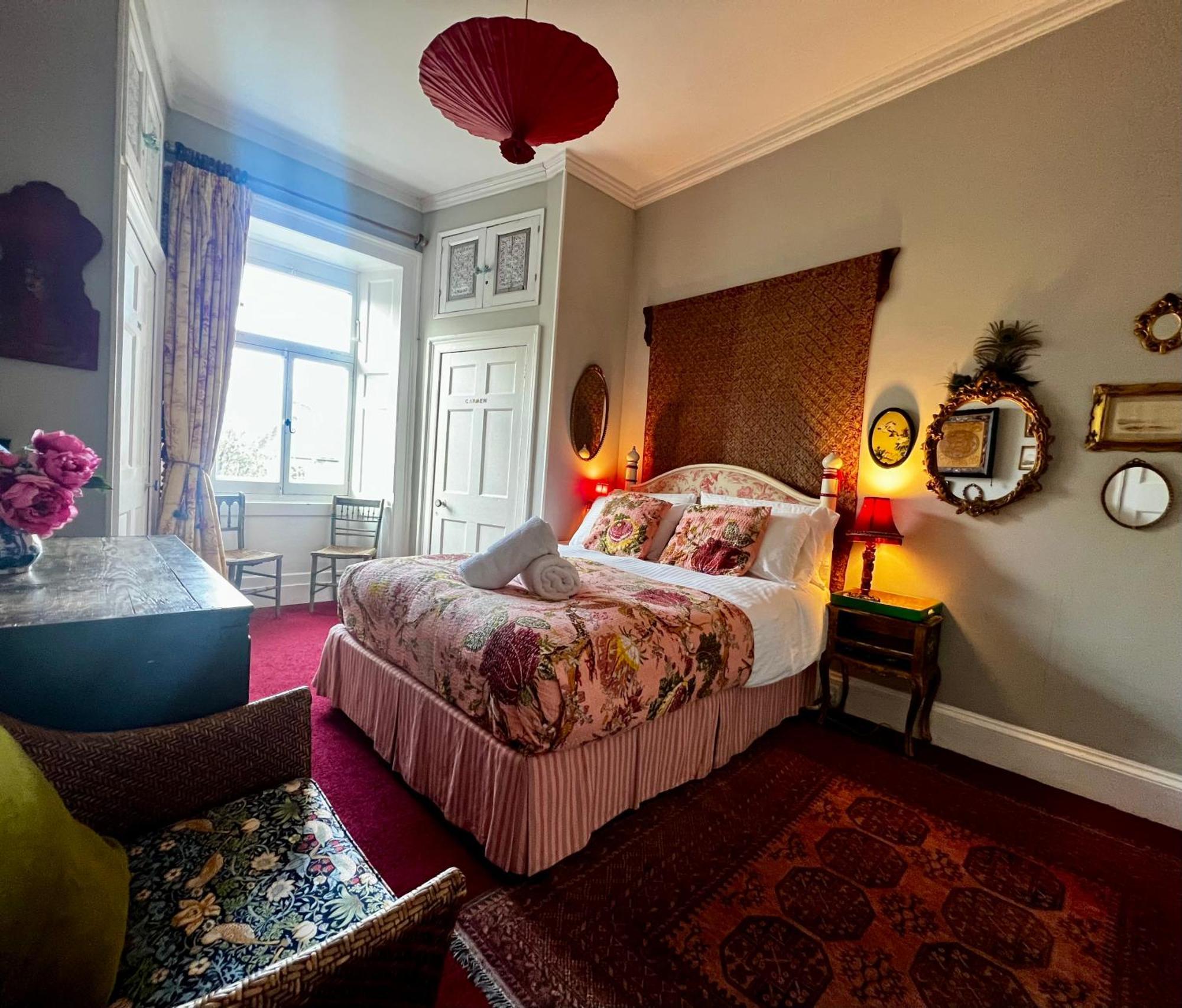 Central Apartment With Parking, Original Art And Antiques 에든버러 외부 사진